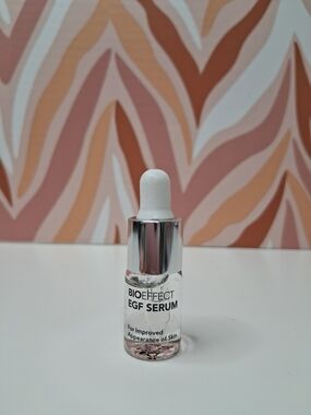 EGF Serum – White Dropper Skincare